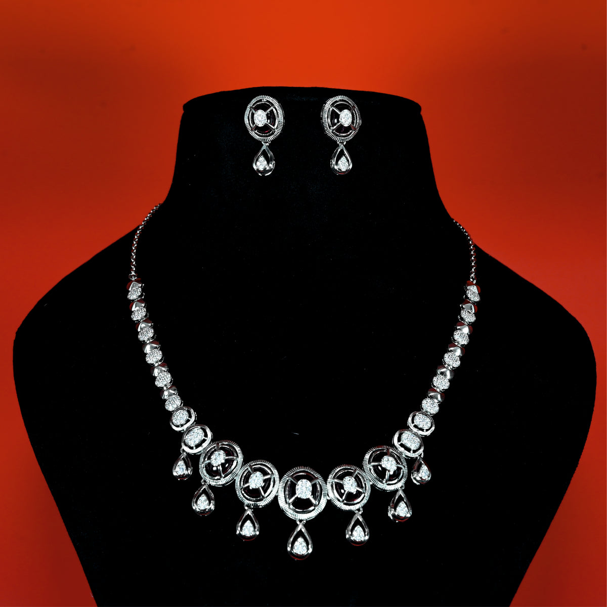 Sterling Silver Queen Necklace Jewelry Set With Earrings