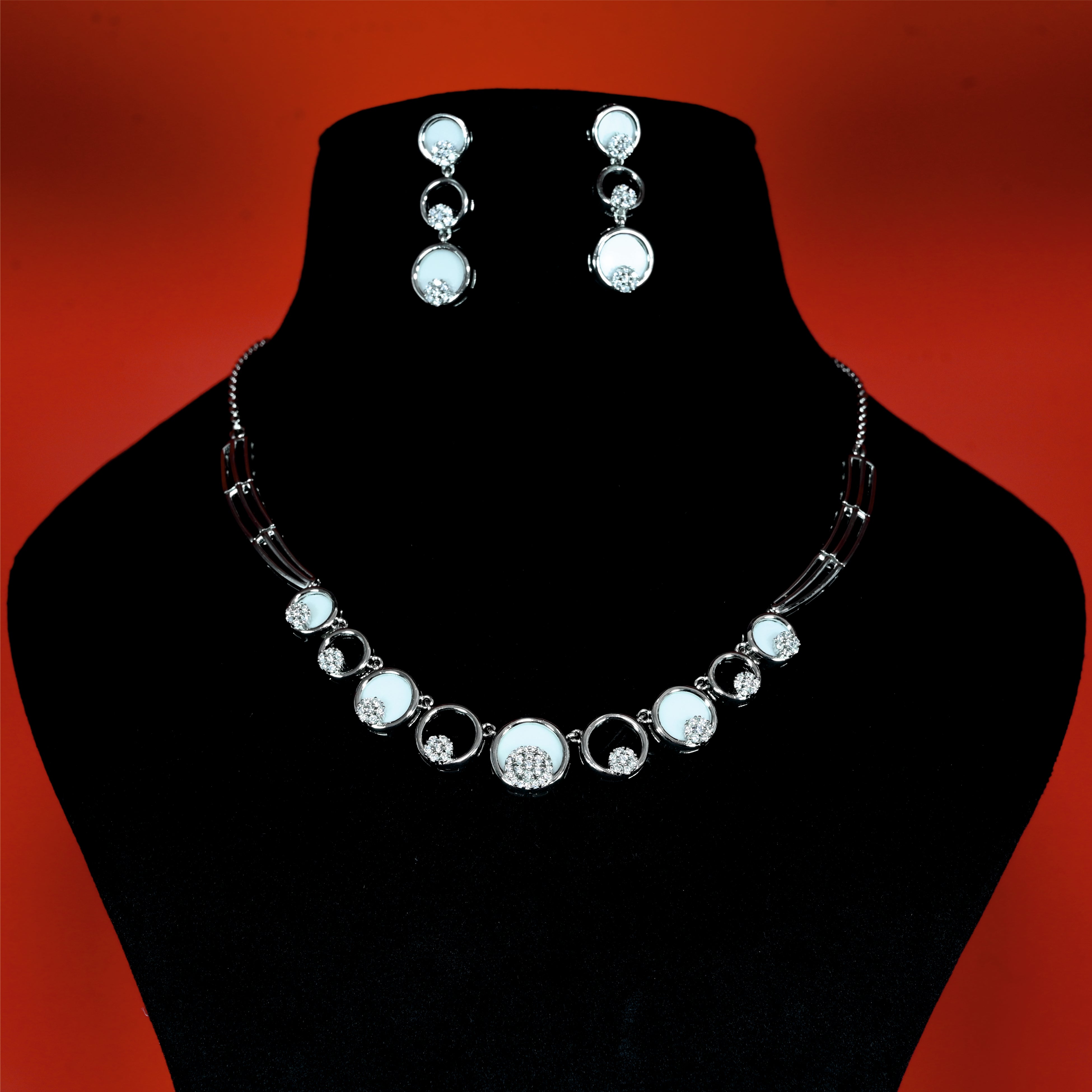 Silver Solitaire Green Necklace With Earrings Set