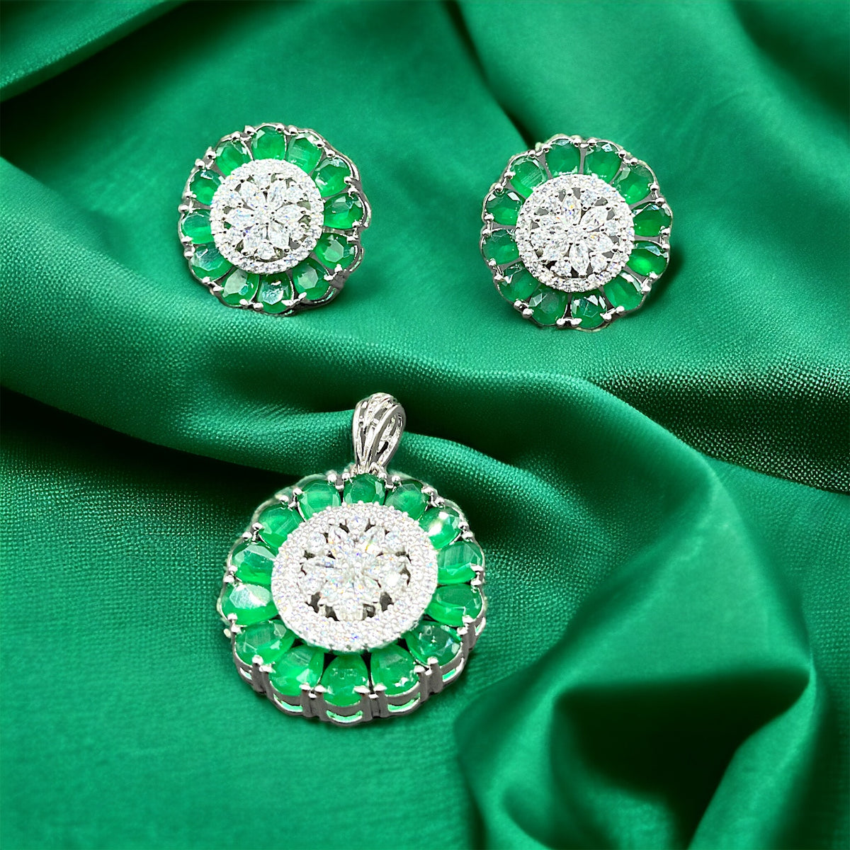 Silver Green Round Sparkler Diamond Earrings With Pendant