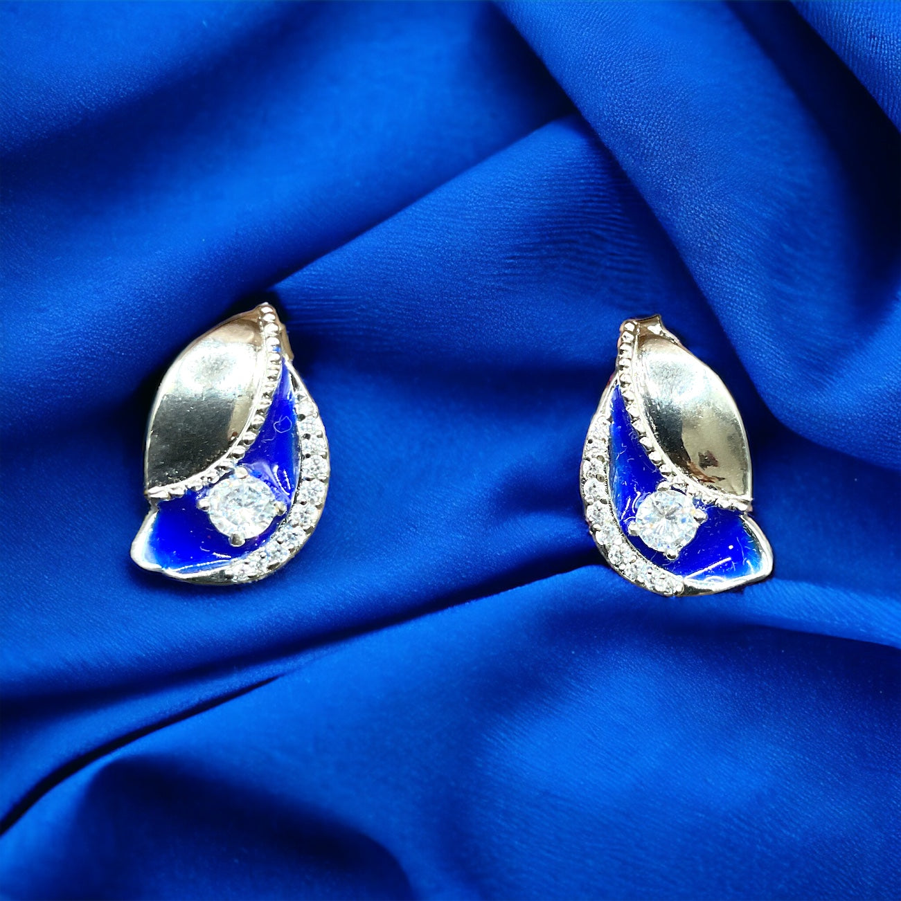 Silver Blue Sparkler Diamond Earrings with Pendant