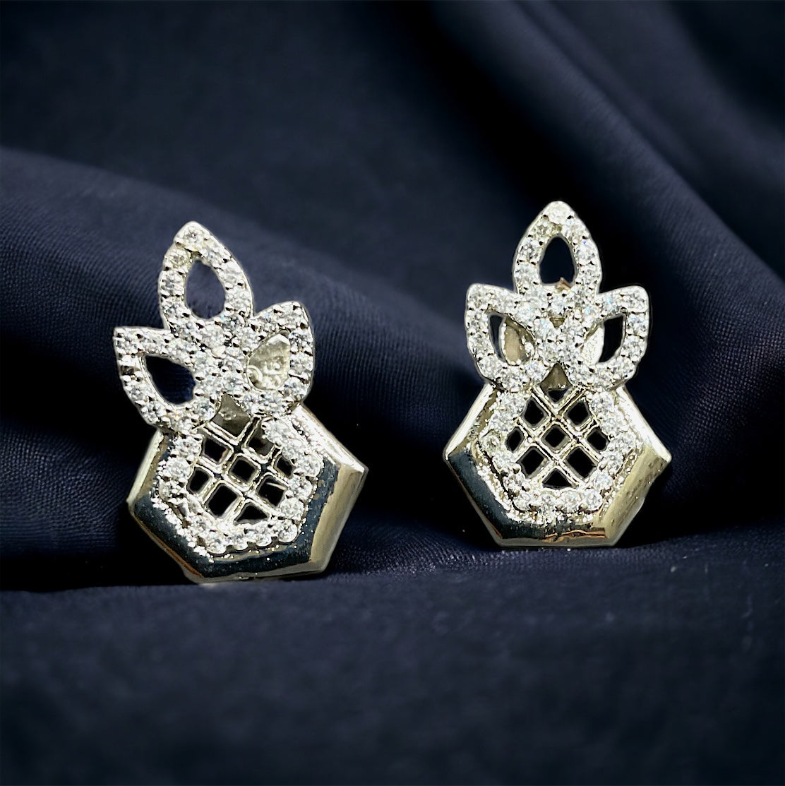 Silver Hexa Crown Sparkler Diamond Earrings With Pendant