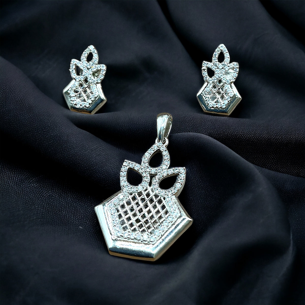 Silver Hexa Crown Sparkler Diamond Earrings With Pendant