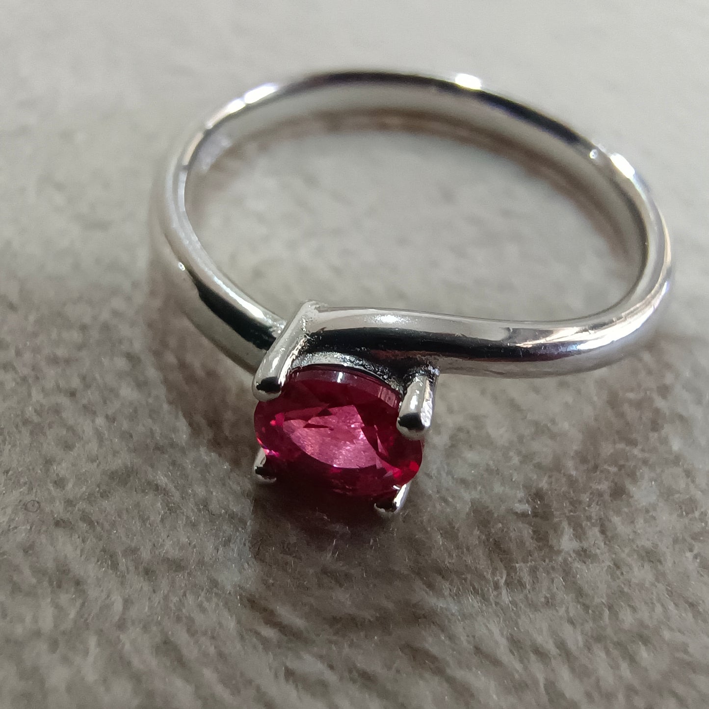 925 Sterling Silver Red Stone Ring