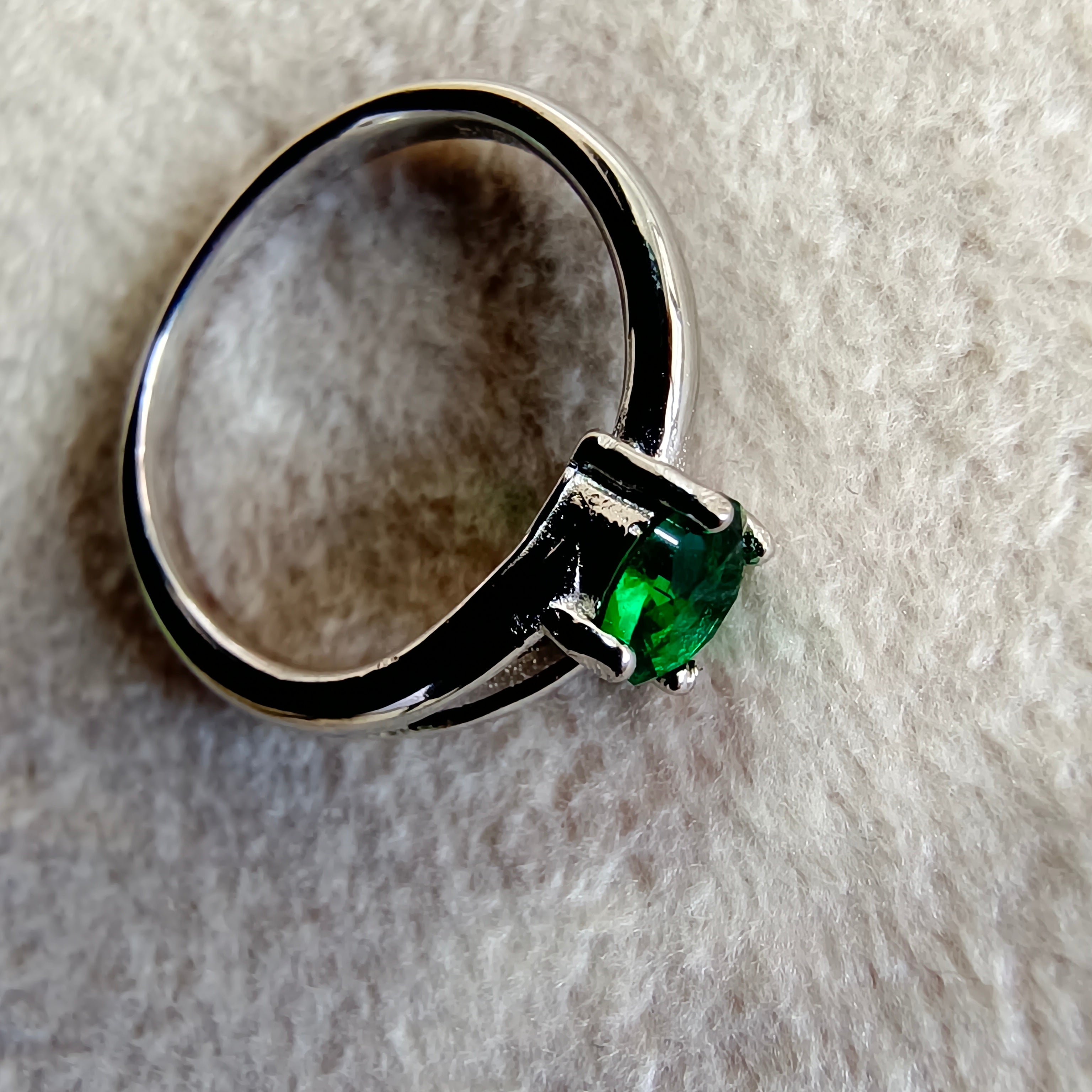 925 Sterling Silver Dark Green Ring